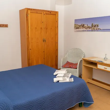 Casa Secci * Санта-Мария-Наварезе